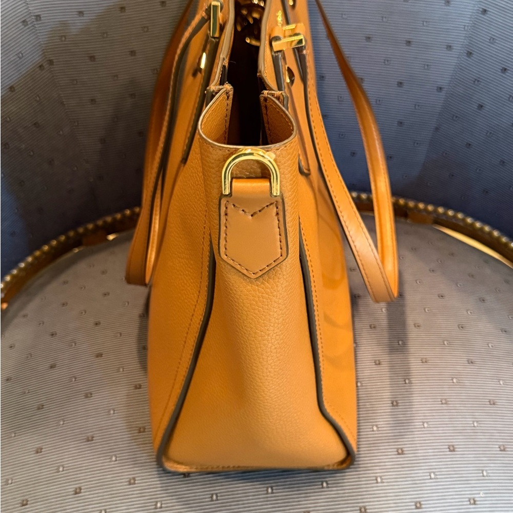 Michael Kors Tan Leather 3-Piece Tote Set - Picture 4 of 15